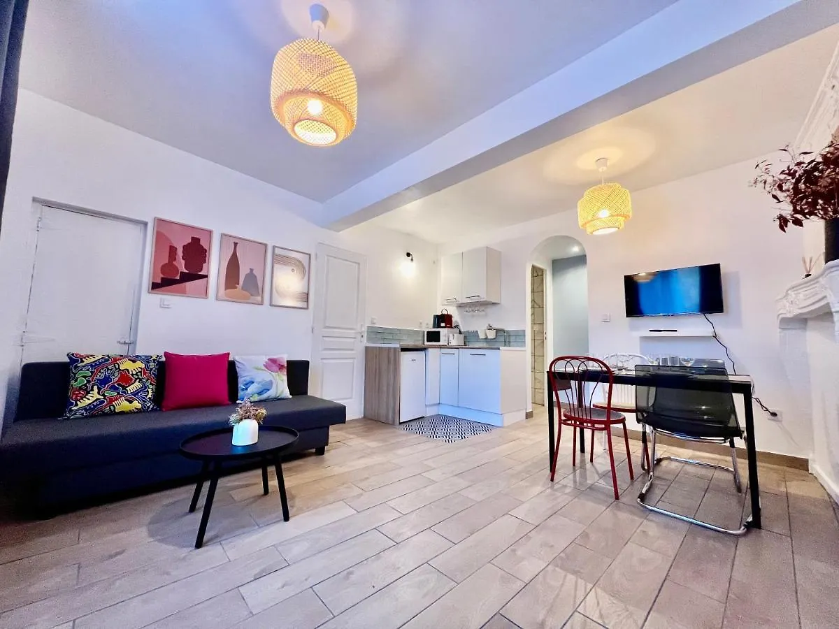 Appart Totoro @ Free Parking/Wifi/Draps Thiers Apartment