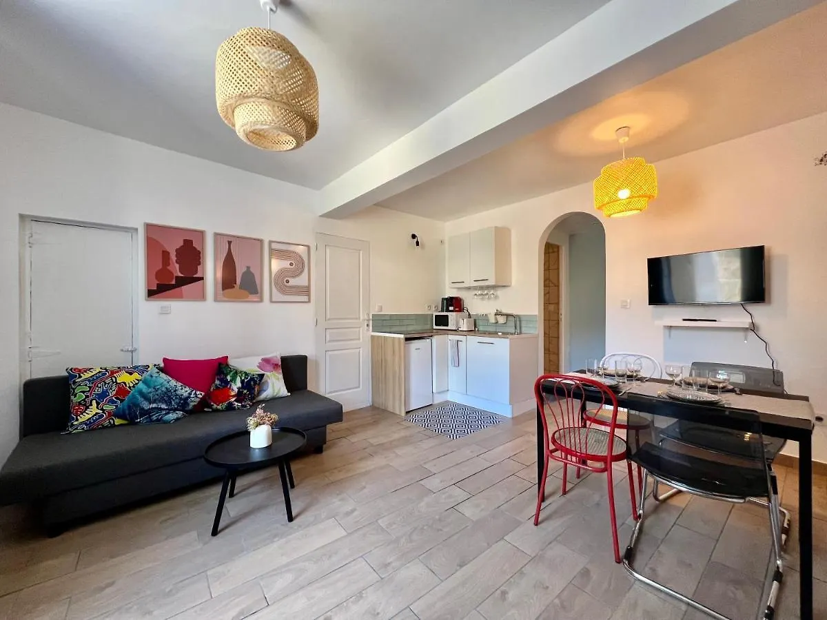 Apartment Appart Totoro @ Free Parking/Wifi/Draps Thiers France