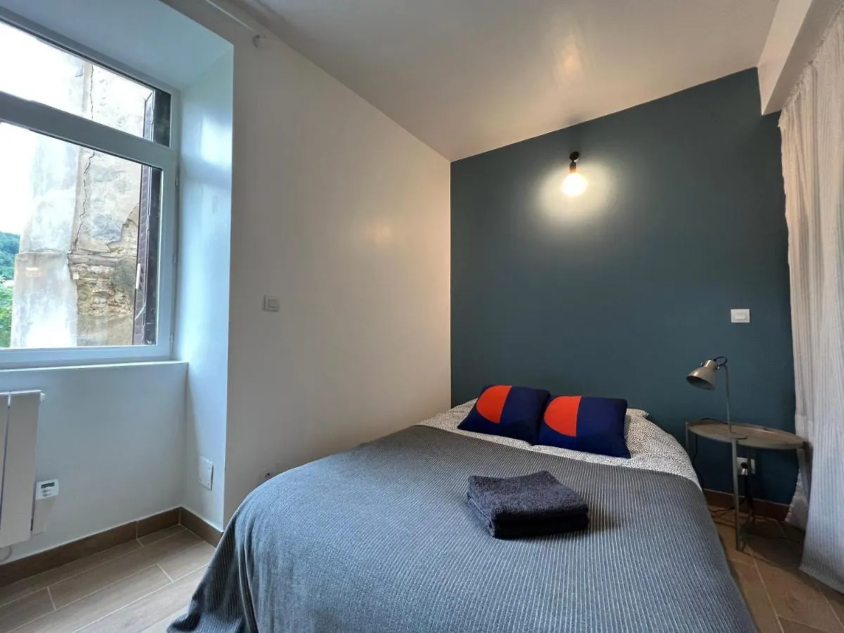 Appart Totoro @ Free Parking/Wifi/Draps Thiers France